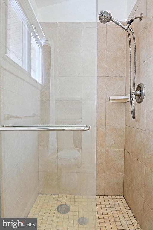 Building Photo - 6713 Old Chesterbrook Rd