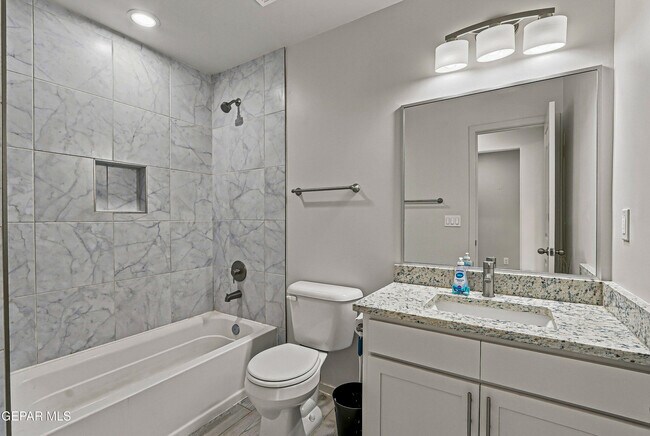 Building Photo - 12536 Cayo Norte Dr