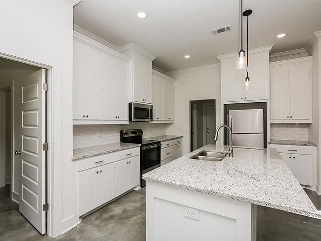 Building Photo - 1633 Shelby Mae Cir