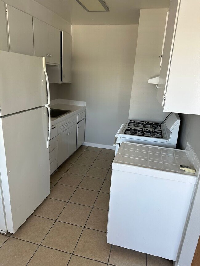 Interior Photo - 1215 A St