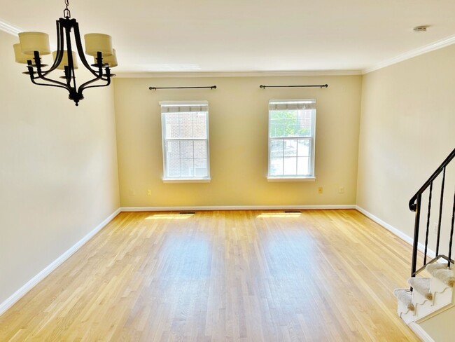 Building Photo - Updated, all brick 3 level townhouse pet friendly townhouse for rent!