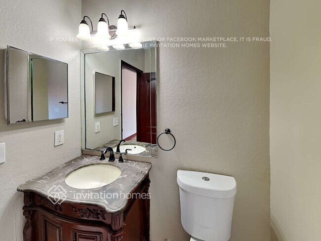 Building Photo - 1808 SW 153rd Pass