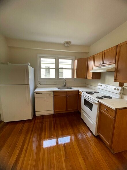 Building Photo - 17 Egerton Rd