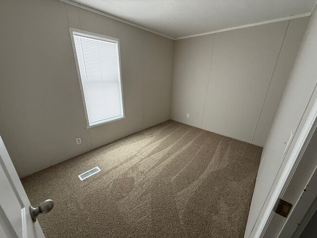 Building Photo - 124 Campbell Dr