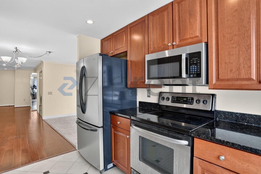 Building Photo - Unit 2607