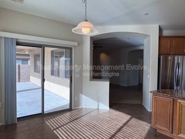 Building Photo - 13601 W Verde Ln