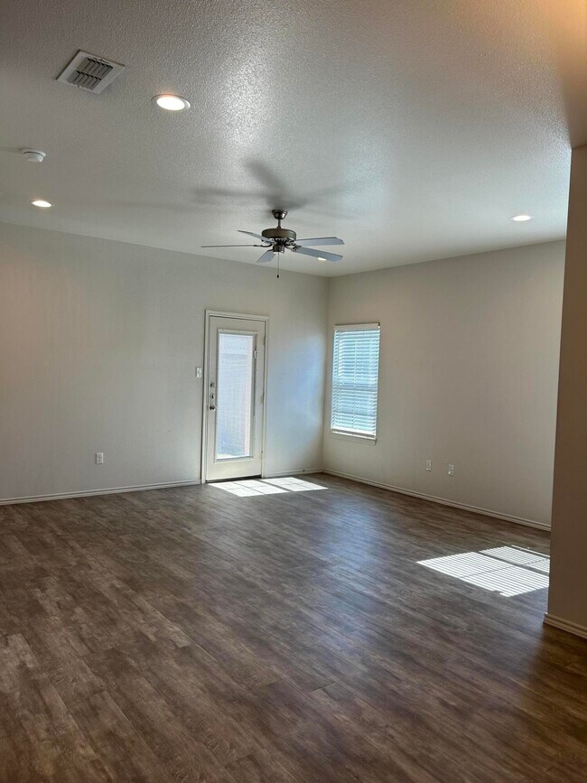 Building Photo - 12007 Englewood Ave