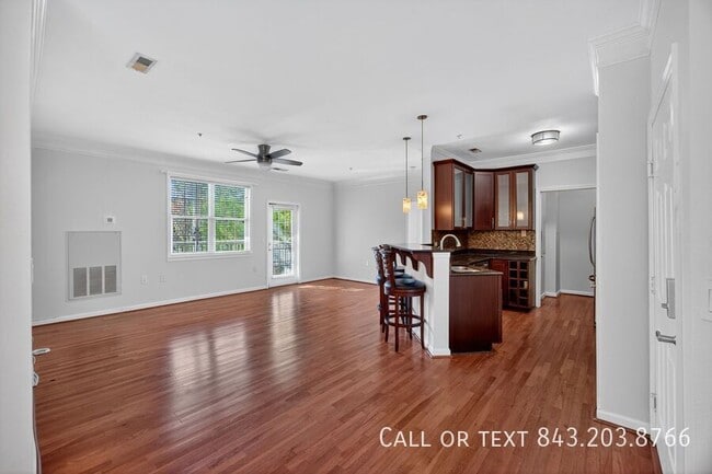 Building Photo - 1589 Cambridge Lakes Dr