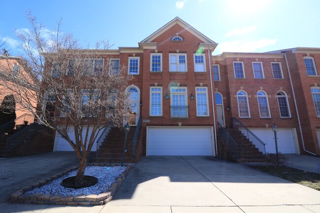 Building Photo - "Coming Soon" Luxury 4 Level Picturesque T...