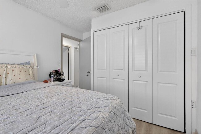Building Photo - 5571 NW 188th St