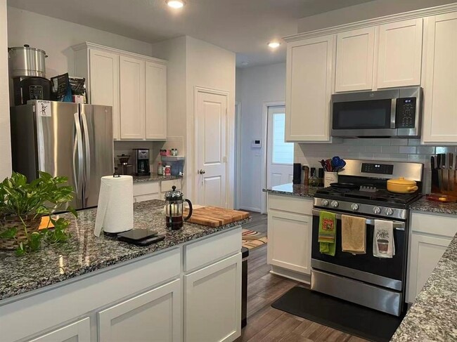 Building Photo - 141 Mammoth Dr