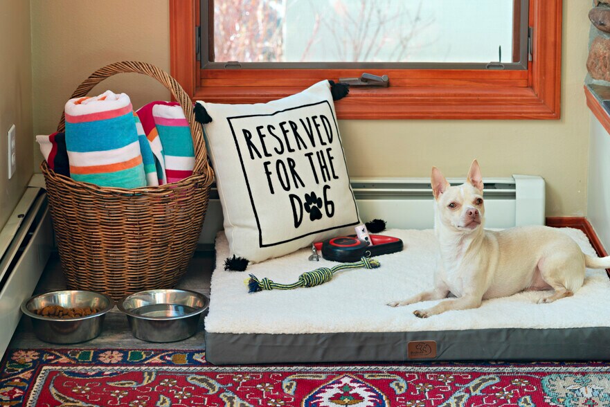 Building Photo - 2655 Windward Way