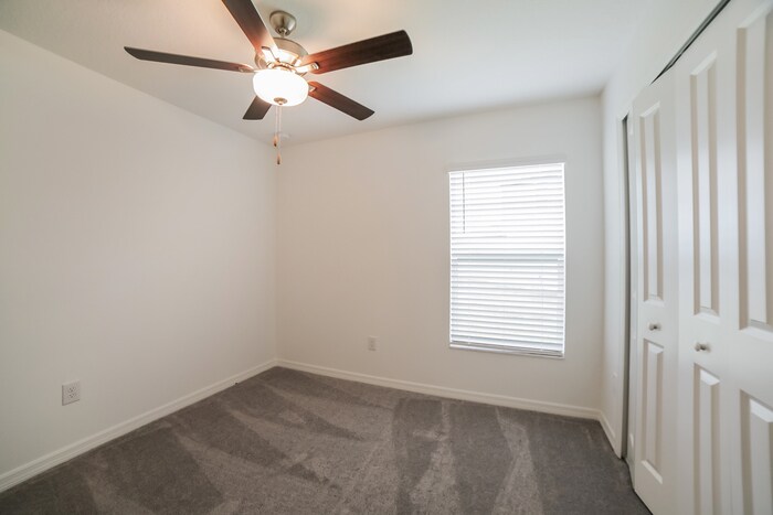 Building Photo - 4206 84th Ct E