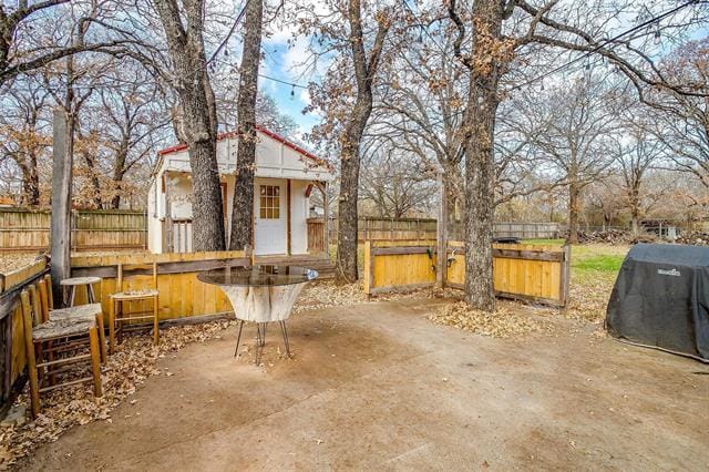 Building Photo - 1809 Whispering Oaks St