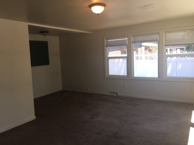 Building Photo - Vintage 2-Story 4BD/2BA Campus-Area Home!