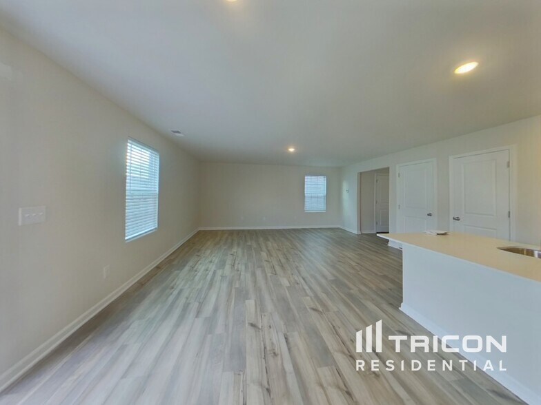 Building Photo - 4030 Rustling Grass Trl