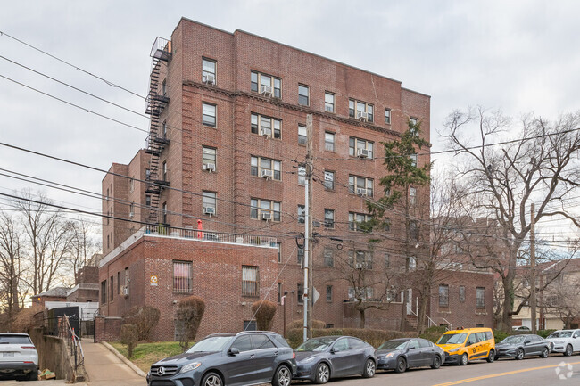 Building Photo - Windsor Terrace at Jamaica Estates Owners, In