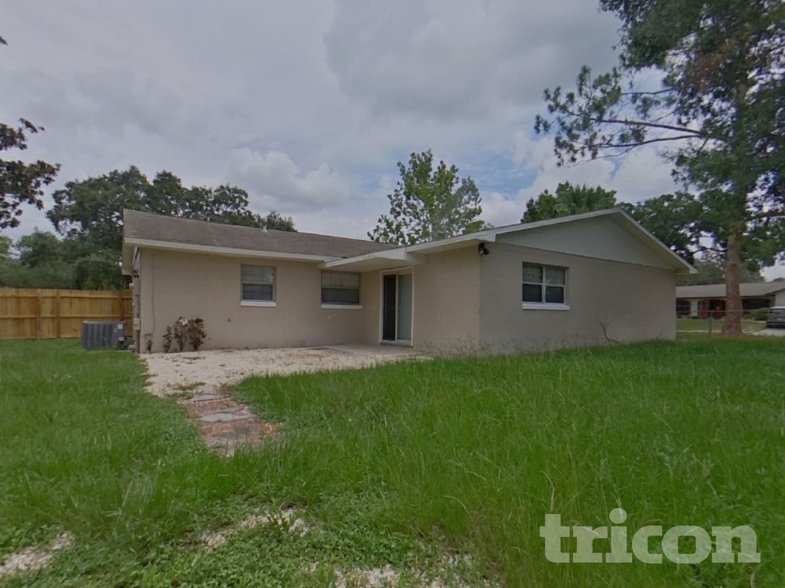 Building Photo - 1525 Guinevere Dr