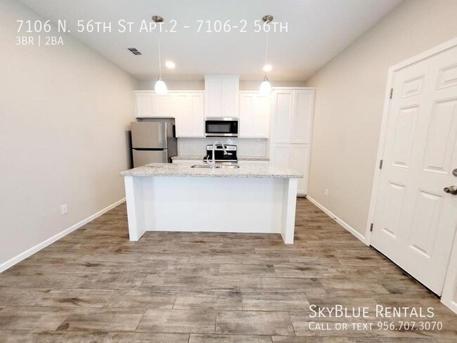 Building Photo - 7106 N 56th Ln