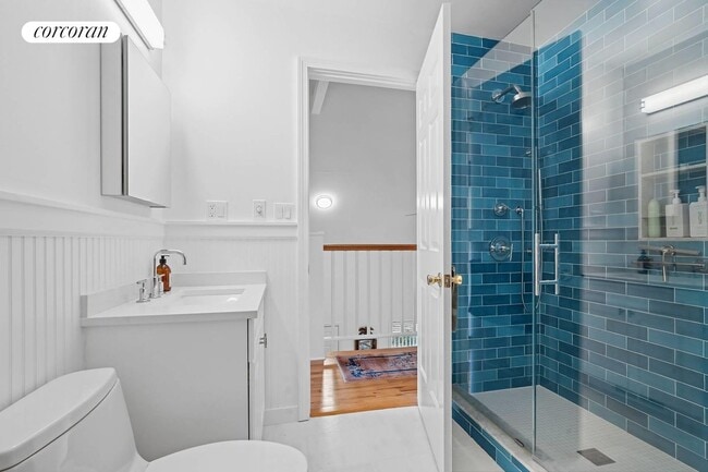 Building Photo - 176 Bridgehampton Sag Tpke