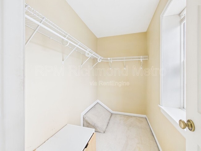 Building Photo - 1507 Skirmish Run Dr