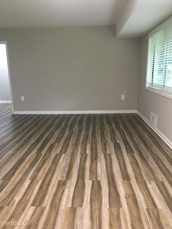 Building Photo - 1 br, 1 bath Condo - 10626 Weymouth St