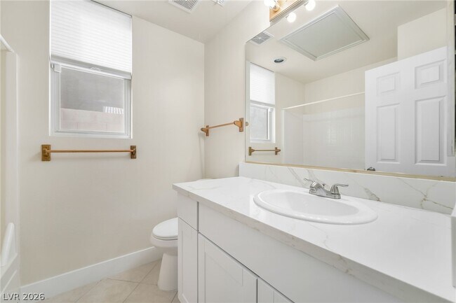 Building Photo - 1299 Echo Creek St