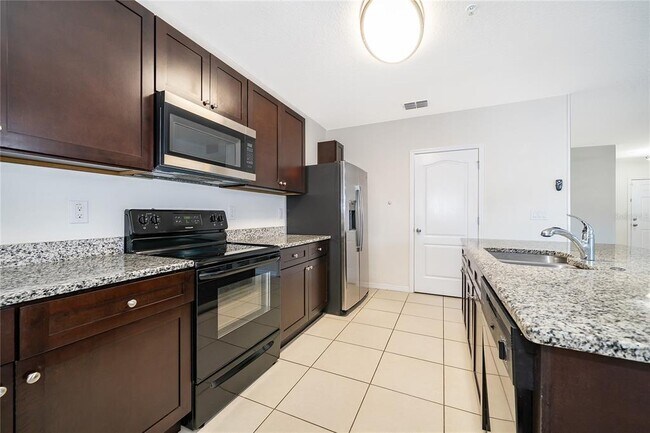 Building Photo - 4806 Riverwalk Dr