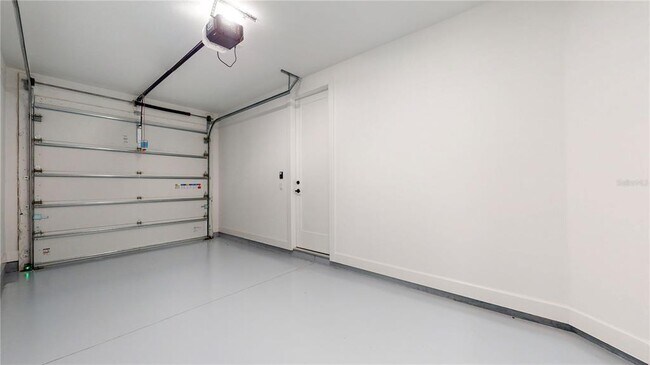 Building Photo - 1520 N Pierce St