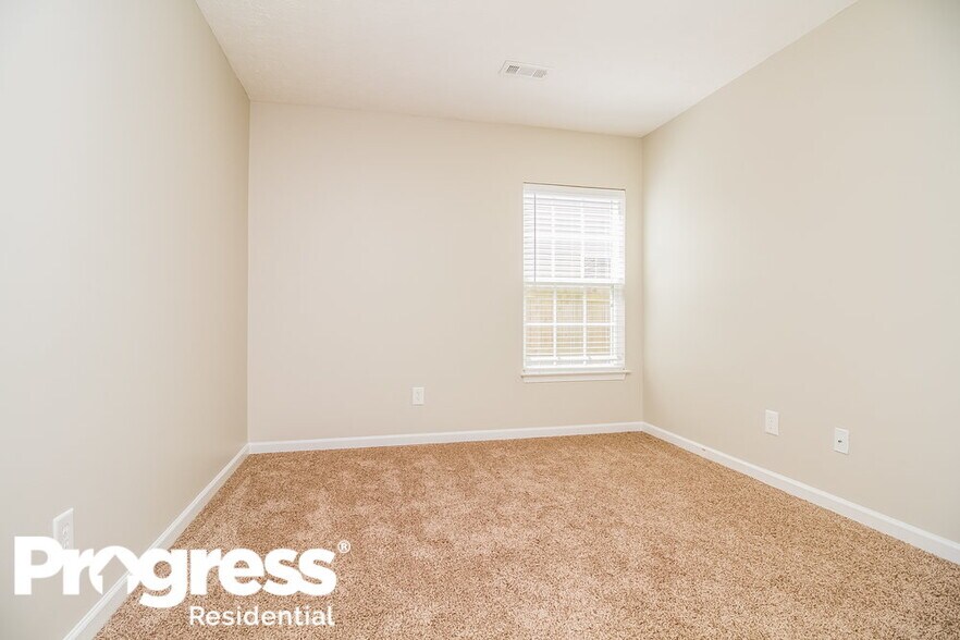 Building Photo - 3003 Deer Trail Dr