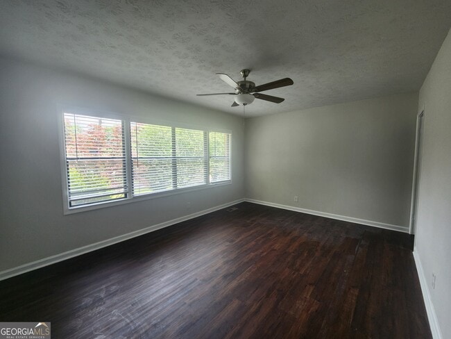 Building Photo - 4313 Sims St
