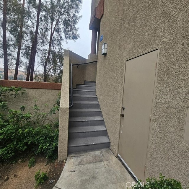 Building Photo - 2930 Vía Milano