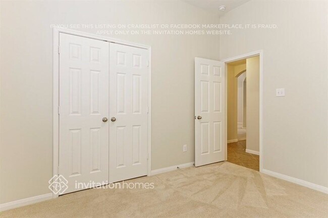 Building Photo - 33 Mira Loma Dr