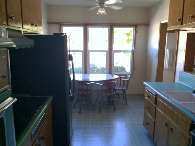 KITCHEN AND BREAKFAST AREA - 4327 Finley Ave