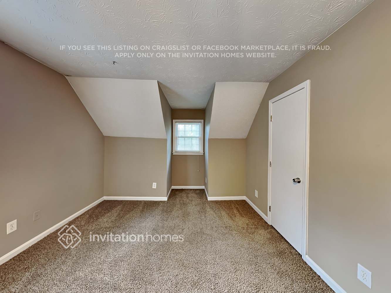Building Photo - 3215 Revere Cir