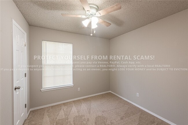 Building Photo - 3085 W Woodridge Dr