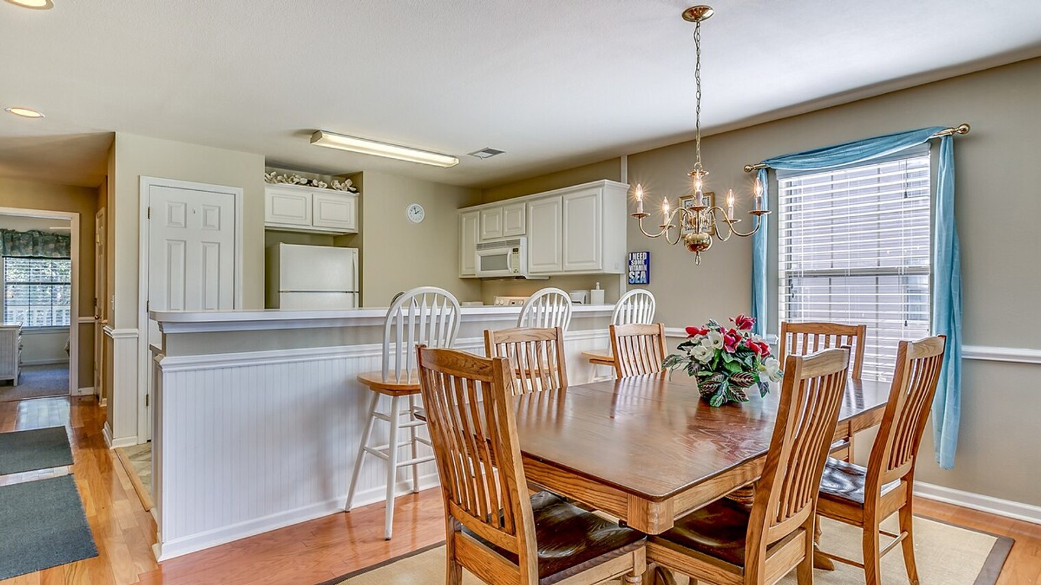 Building Photo - 549 Blue Stem Dr