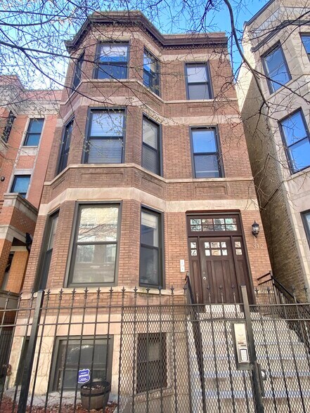 Building Photo - 1312 N Claremont Ave