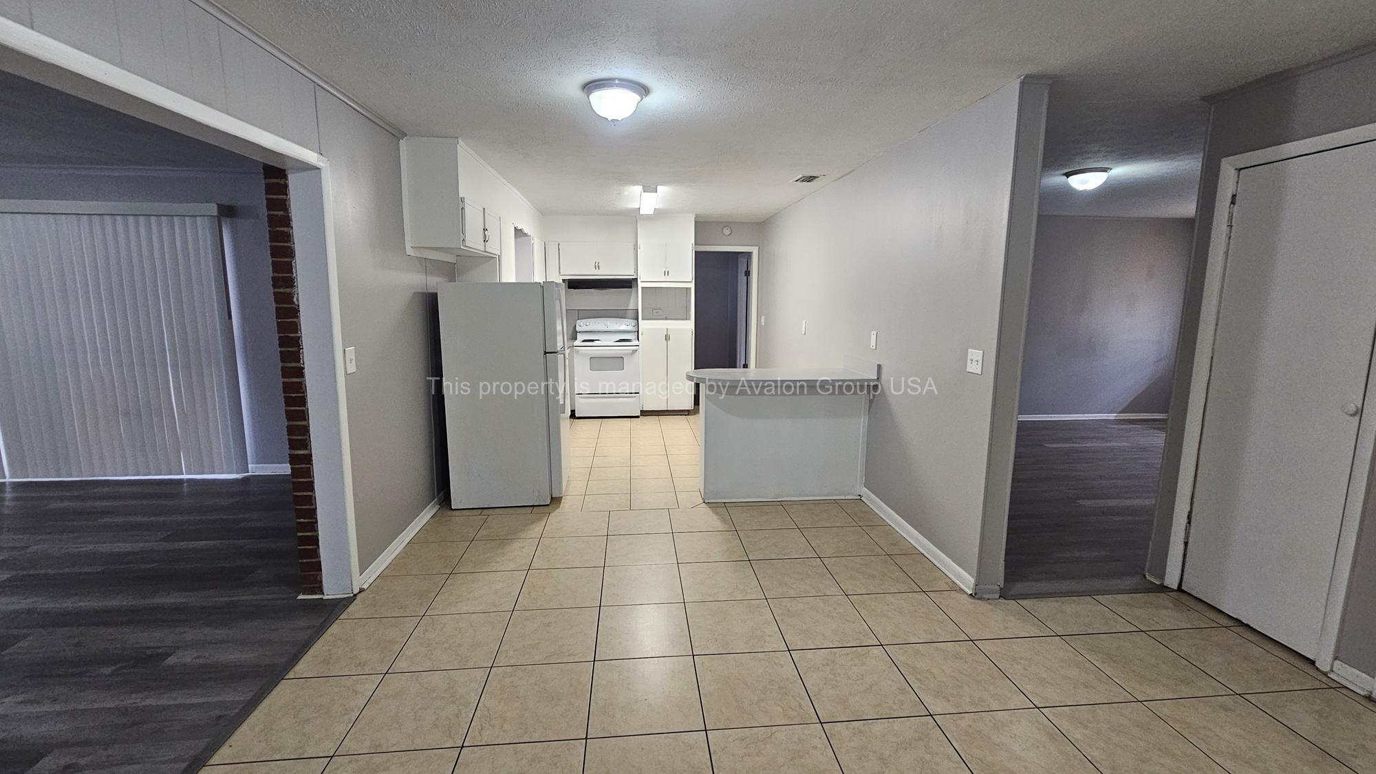 Building Photo - 9504 Evesham Rd