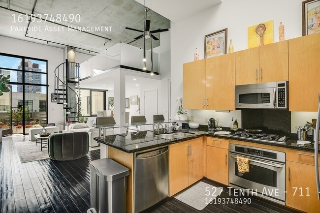 Building Photo - 527 Tenth Ave-711