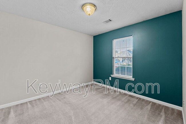 Building Photo - 1611 Bradley Way