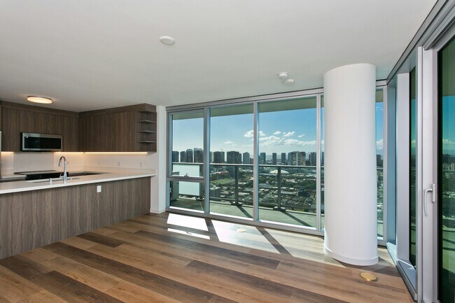 Building Photo - 1515 Liona St