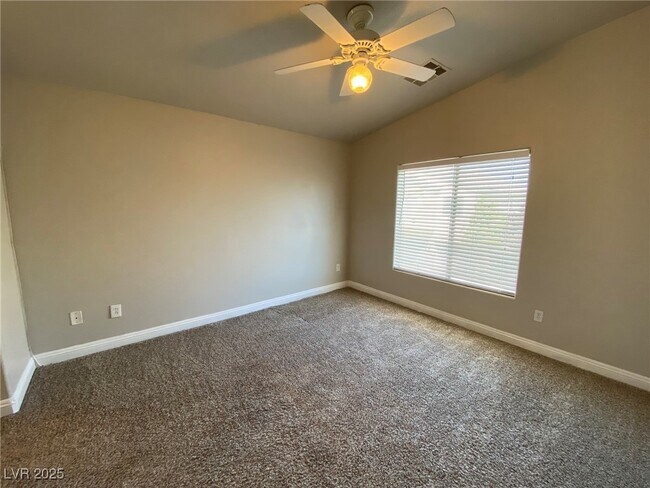Building Photo - 7111 Cabin Fever St