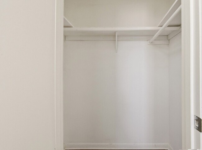 Building Photo - 3120 Royal St