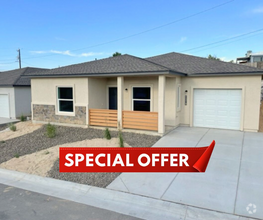 Building Photo - 5361 Crst Cv Dr