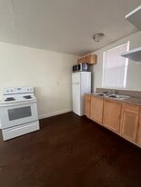 Building Photo - 413 W Van Buren Ave