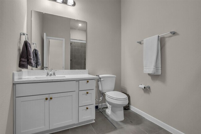 Building Photo - 32117 Magnolia River Trl