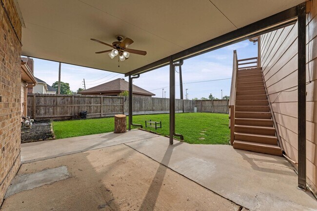 Building Photo - 110 Shadow Wood Dr