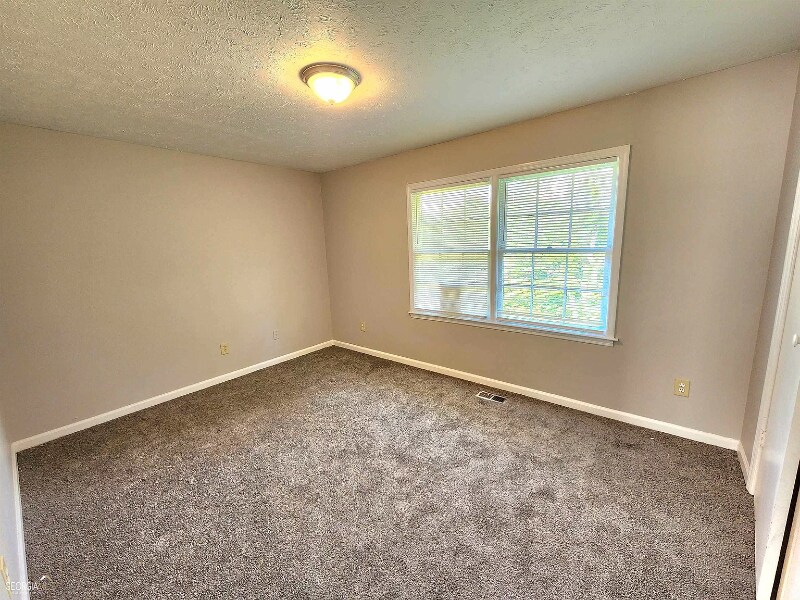 Building Photo - 1654 Pinedale Cir NW