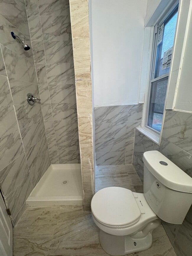 Building Photo - 4133 Pennsgrove St